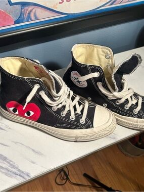 CONVERSE X Comme des
Garçons PLAY High Top Chuck 70